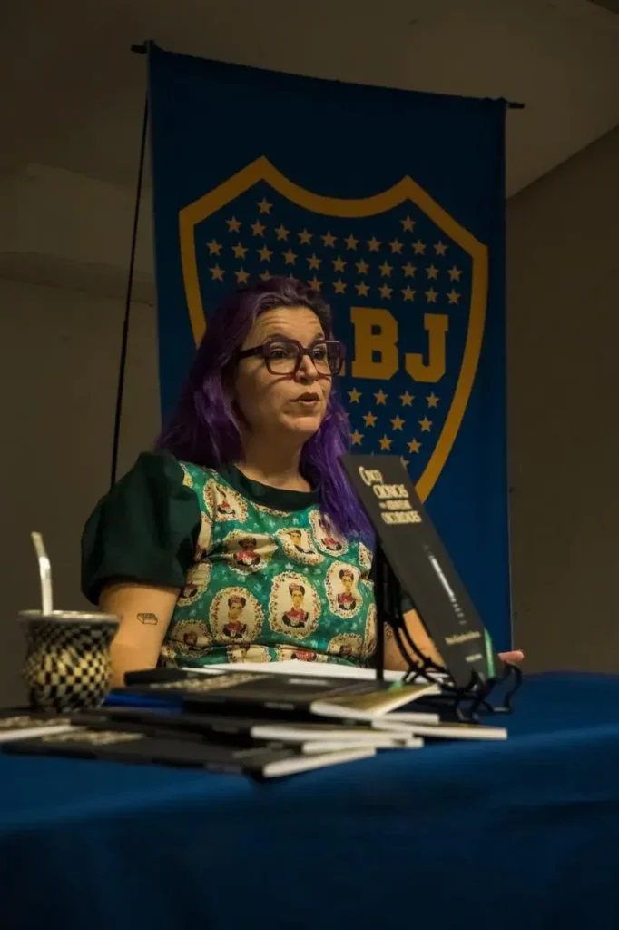 Análisis desde una perspectiva de género del libro Cinco crónicas para atravesar oscuridades de Maria Alejandra de Antoni