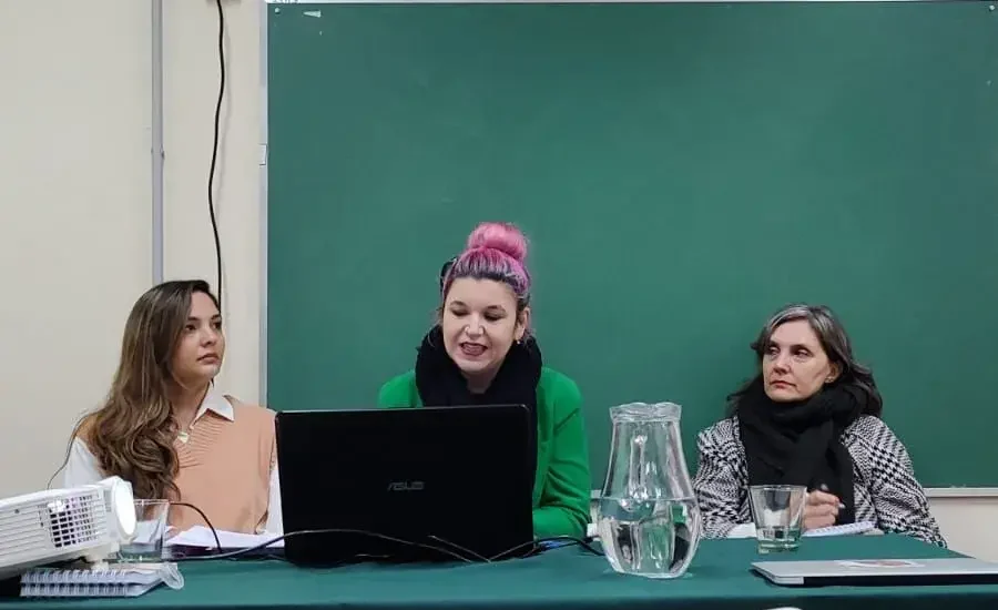 Participación en panel para el Seminario (de)Generando CP con el tema Relaciones Internacionales y Mujeres Migrantes en América Latina